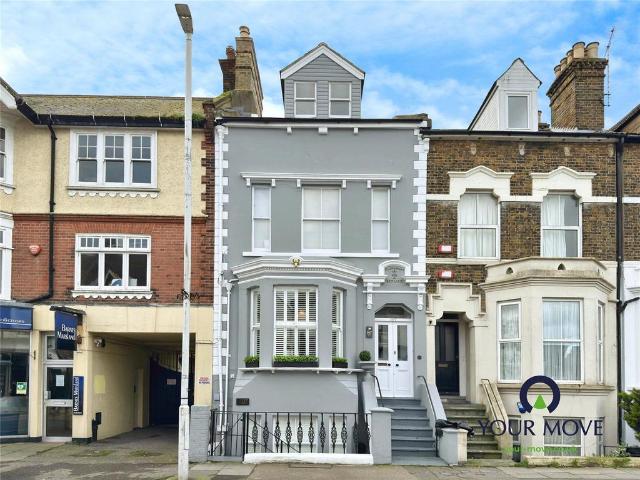 Flat for sale in Upton, Acol