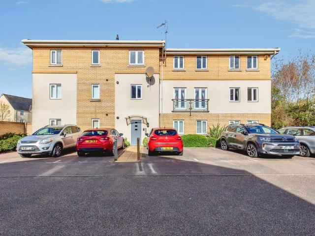 Flat for sale in Arrington, Cambridgeshire