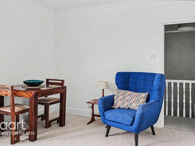 Flat for sale in London Borough of Croydon, Selhurst
