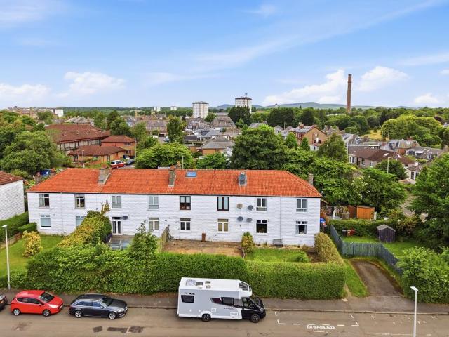 Flat for sale in Lochee, Scotland