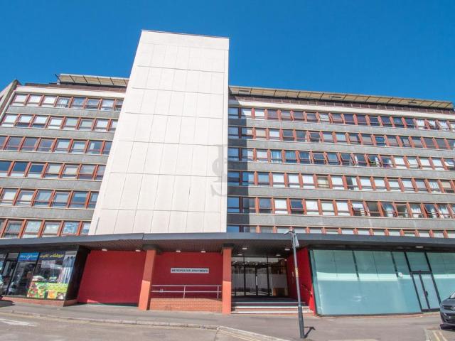 Flat for sale in St Matthew's, Old Wharf