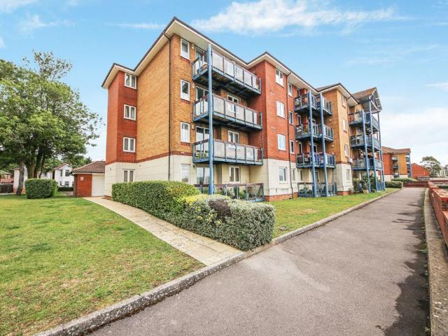 Flat for sale in Bitterne Manor, City Of Southampton
