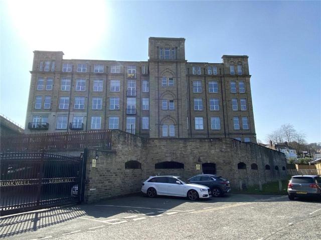 Flat for sale in Eightlands, Dewsbury