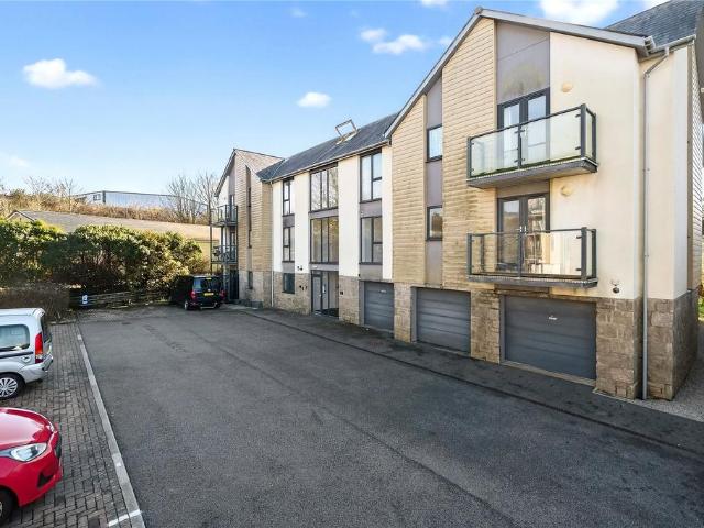 Flat for sale in Mount Ambrose, Cornwall