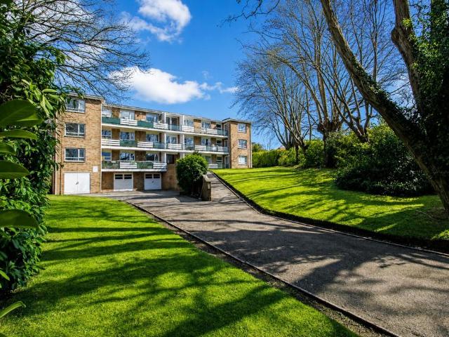 Flat for sale in Kinson, Bournemouth