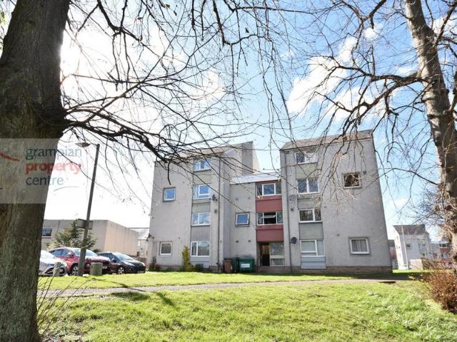 Flat for sale in Elgin, Scotland