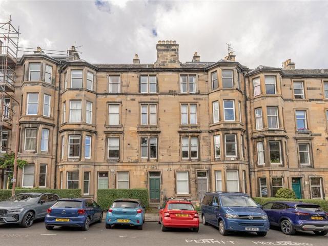 Flat for sale in Hillside, Leith