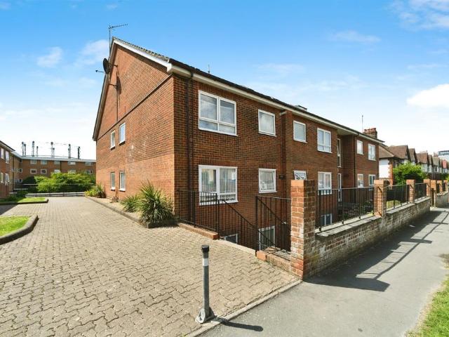 Flat for sale in Brighton Marina Village, Brighton & Hove