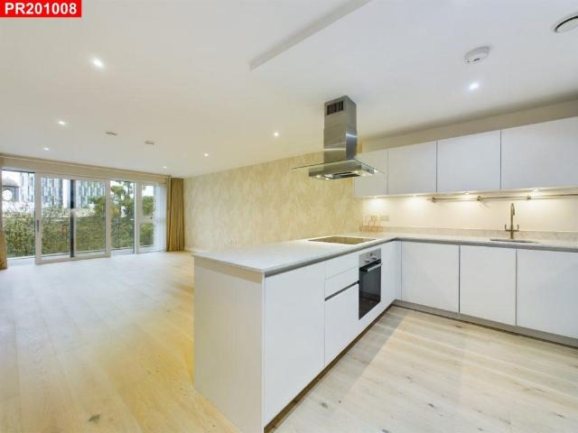 Flat for sale in Barnsbury, Greater London