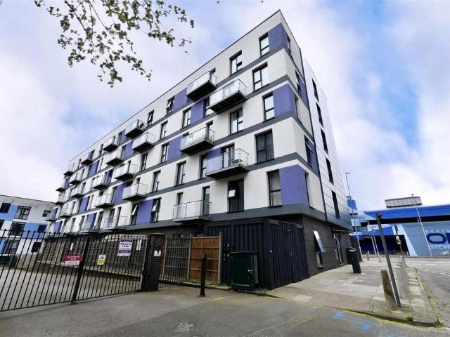 Flat for sale in Old Town, Shephall