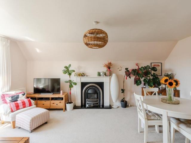 Flat for sale in Feckenham, City Of Bristol