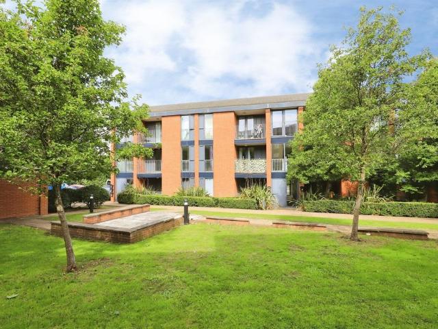 Flat for sale in Ettingshall, West Midlands