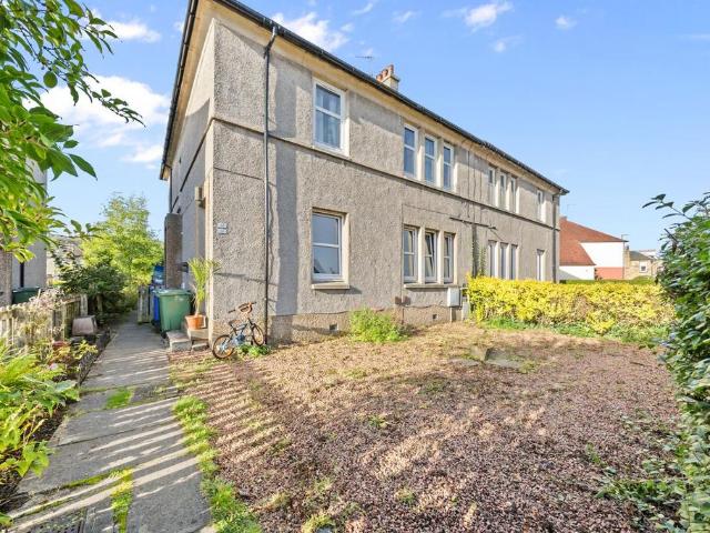 Flat for sale in Braehead, Stirling