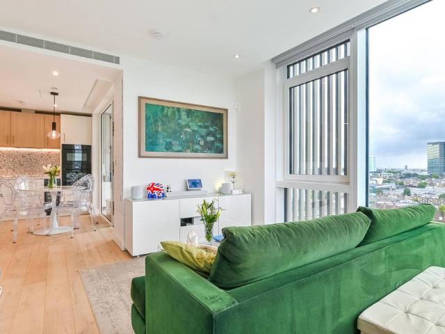 Flat for sale in Somers Town, Greater London