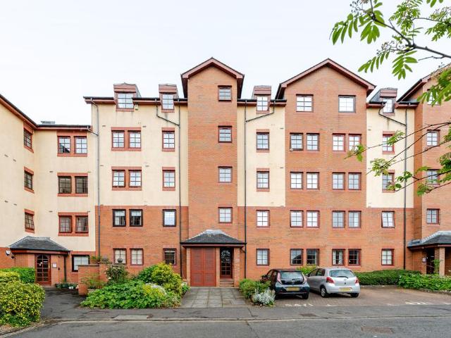 Flat for sale in Comely Bank, Craigleith