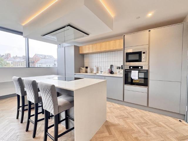 Flat for sale in Penarth Marina, Penarth