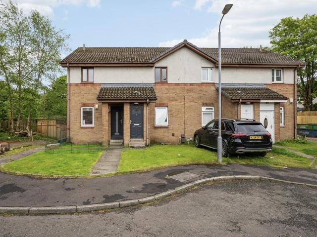 Flat for sale in Garthamlock, Scotland