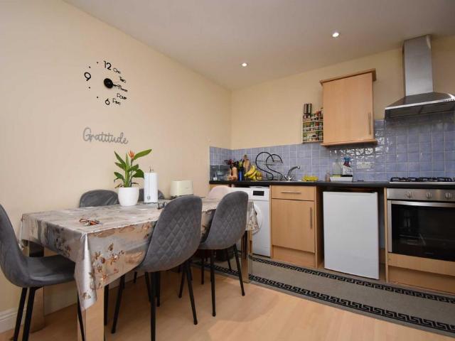 Flat for sale in Upper Knowle, Feckenham