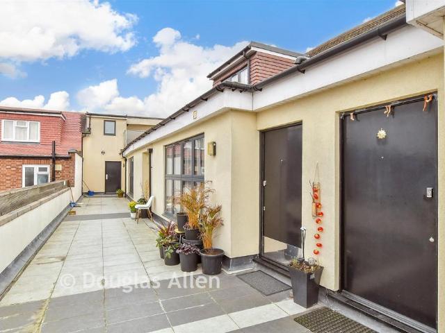 Flat for sale in Barkingside, Isle Of Man