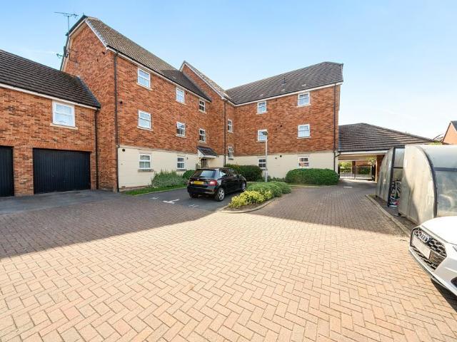 Flat for sale in Speen