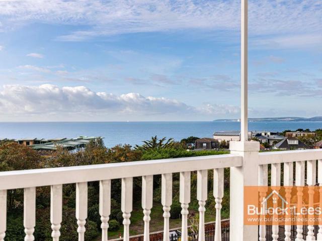 Flat for sale in Boscombe, Bournemouth