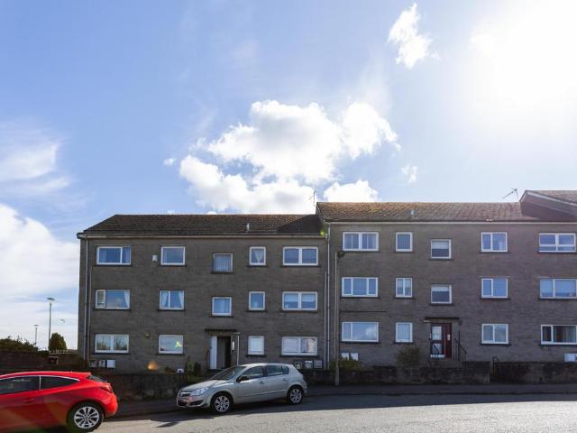 Flat for sale in Flushing, Scotland