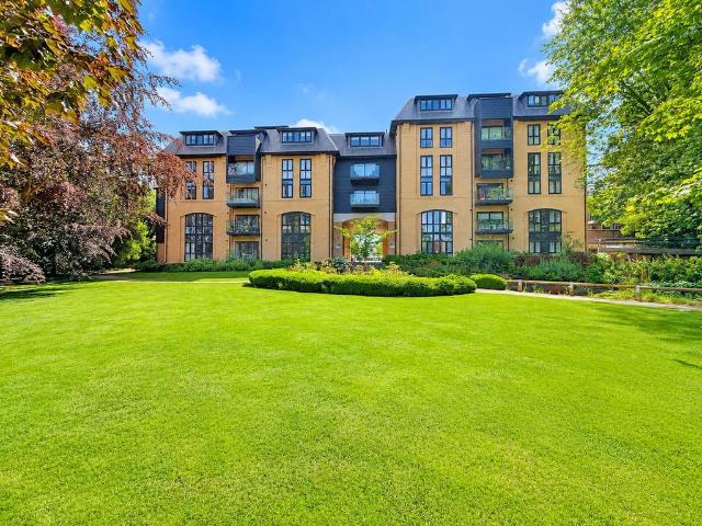 Flat for sale in Sandon, Chelmsford