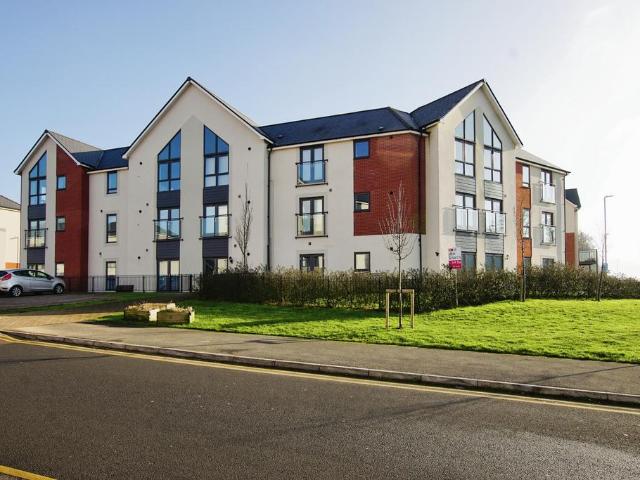 Flat for sale in Frenchay, South Gloucestershire