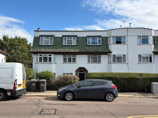 Flat for sale in London Borough of Barnet, Greater London