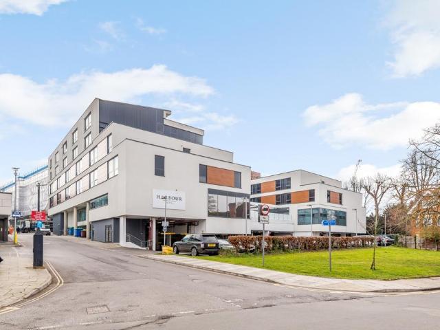 Flat for sale in Charlotteville, Westborough
