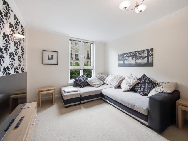 Flat for sale in Silvermills, New Town