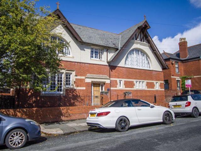 Flat for sale in Penarth Marina, Penarth