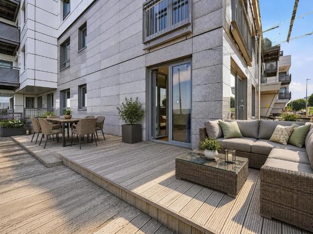 Flat for sale in Newhaven, Leith