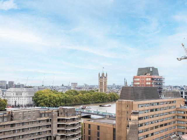 Flat for sale in South Lambeth, Greater London