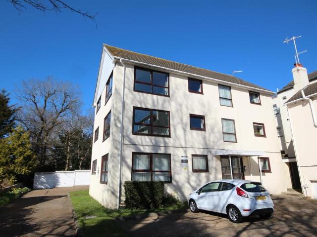 Flat for sale in Brighton & Hove