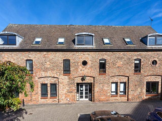 Flat for sale in High Field, York