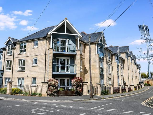 Flat for sale in Moulsham, Chelmsford