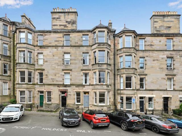 Flat for sale in Bruntsfield, Scotland