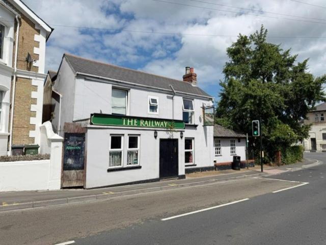 Flat for sale in Oakfield, Ryde
