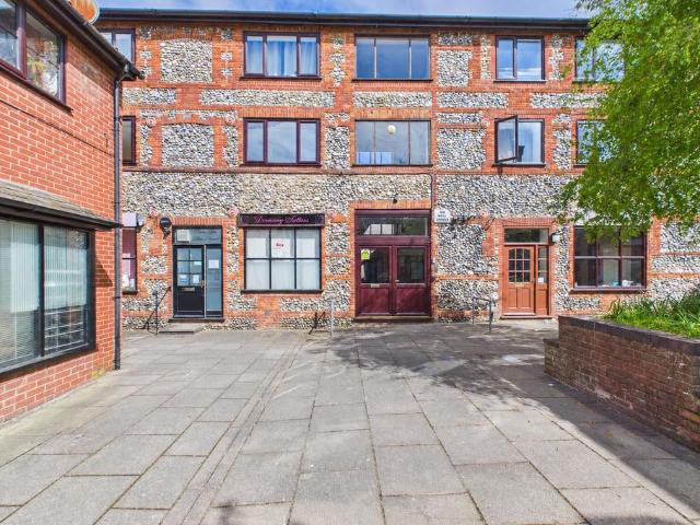 Flat for sale in East Tuddenham, Norfolk