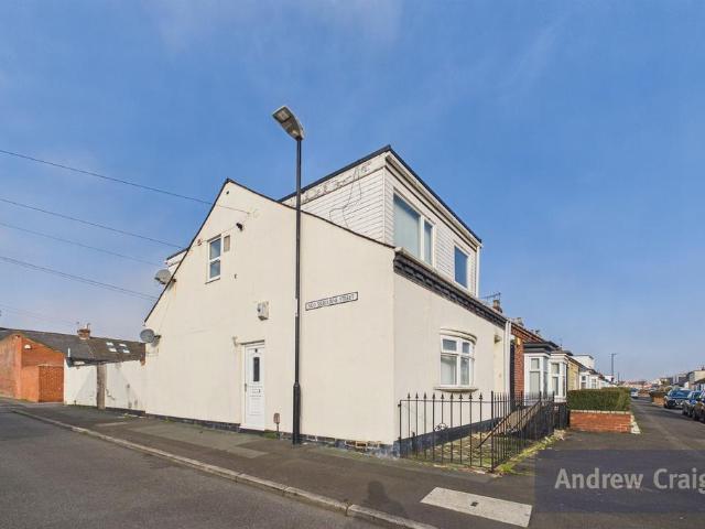 Flat for sale in Monkwearmouth, Isle Of Man