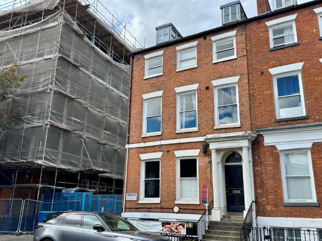 Flat for sale in Old Town, Hull