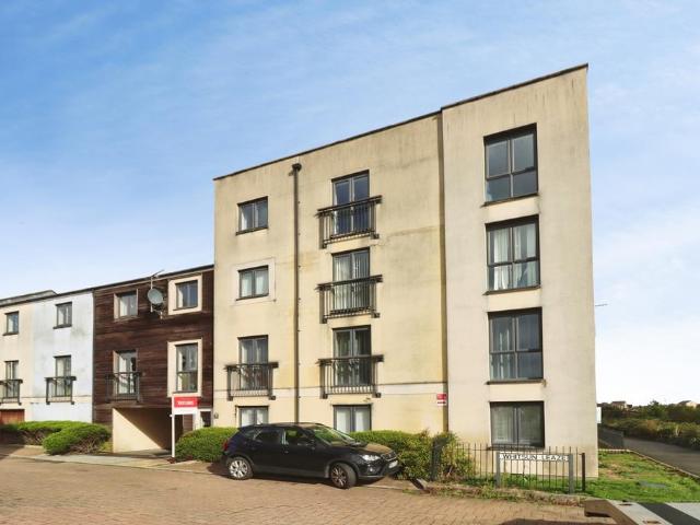 Flat for sale in Charlton Hayes, Patchway