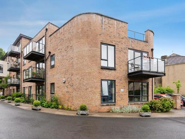 Flat for sale in Feckenham, City Of Bristol