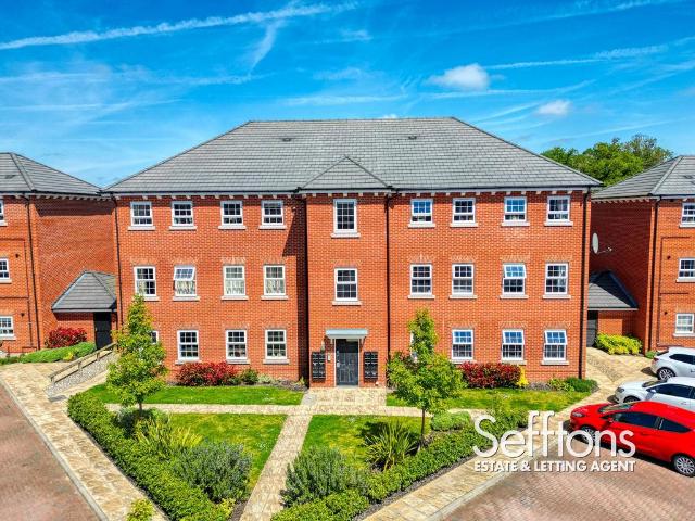 Flat for sale in Crostwick, Norfolk