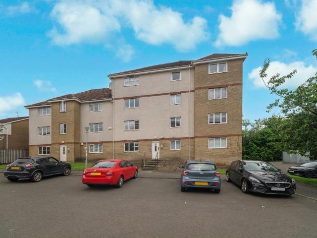 Flat for sale in Tollcross, Scotland