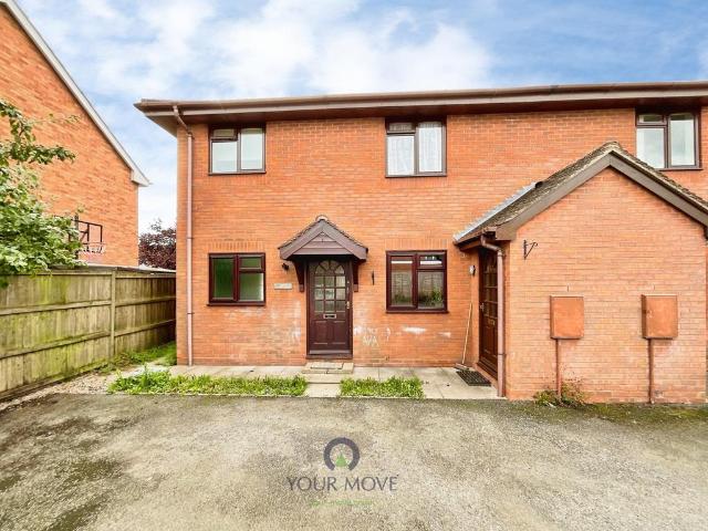 Flat for sale in Sidemoor, Bromsgrove