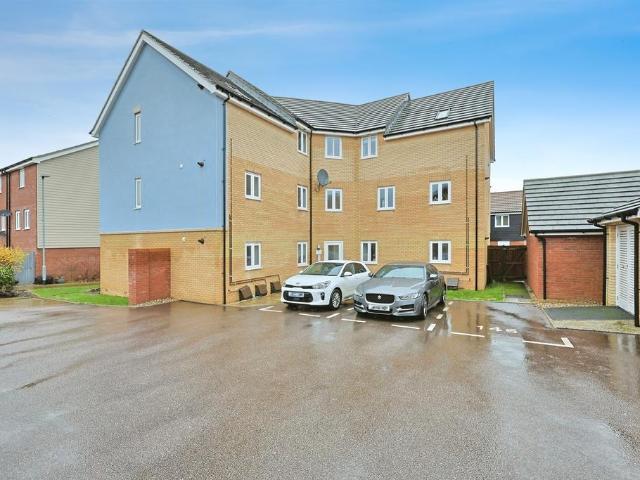 Flat for sale in Burgh St Peter, Norfolk