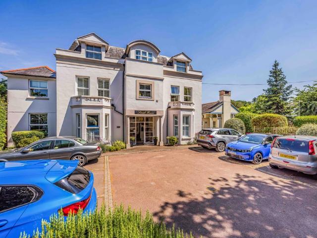 Flat for sale in Spring Vale, Hampshire
