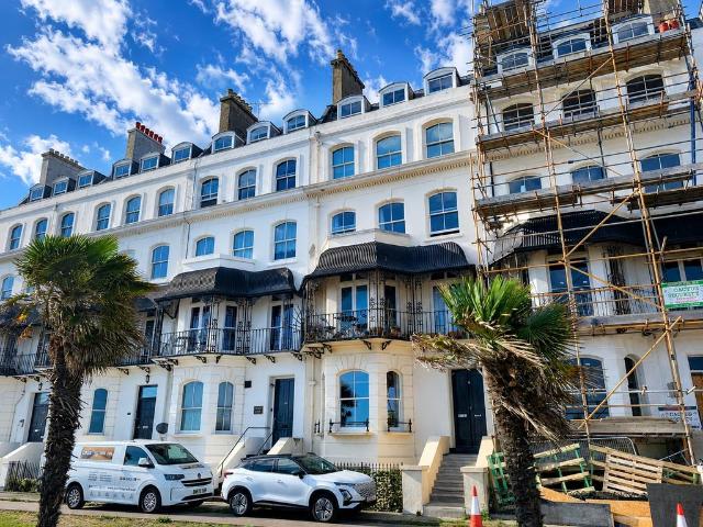 Flat for sale in Folkestone